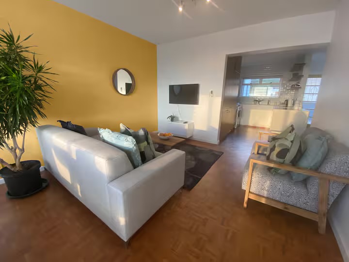 To Let 2 Bedroom Property for Rent in Tamboerskloof Western Cape